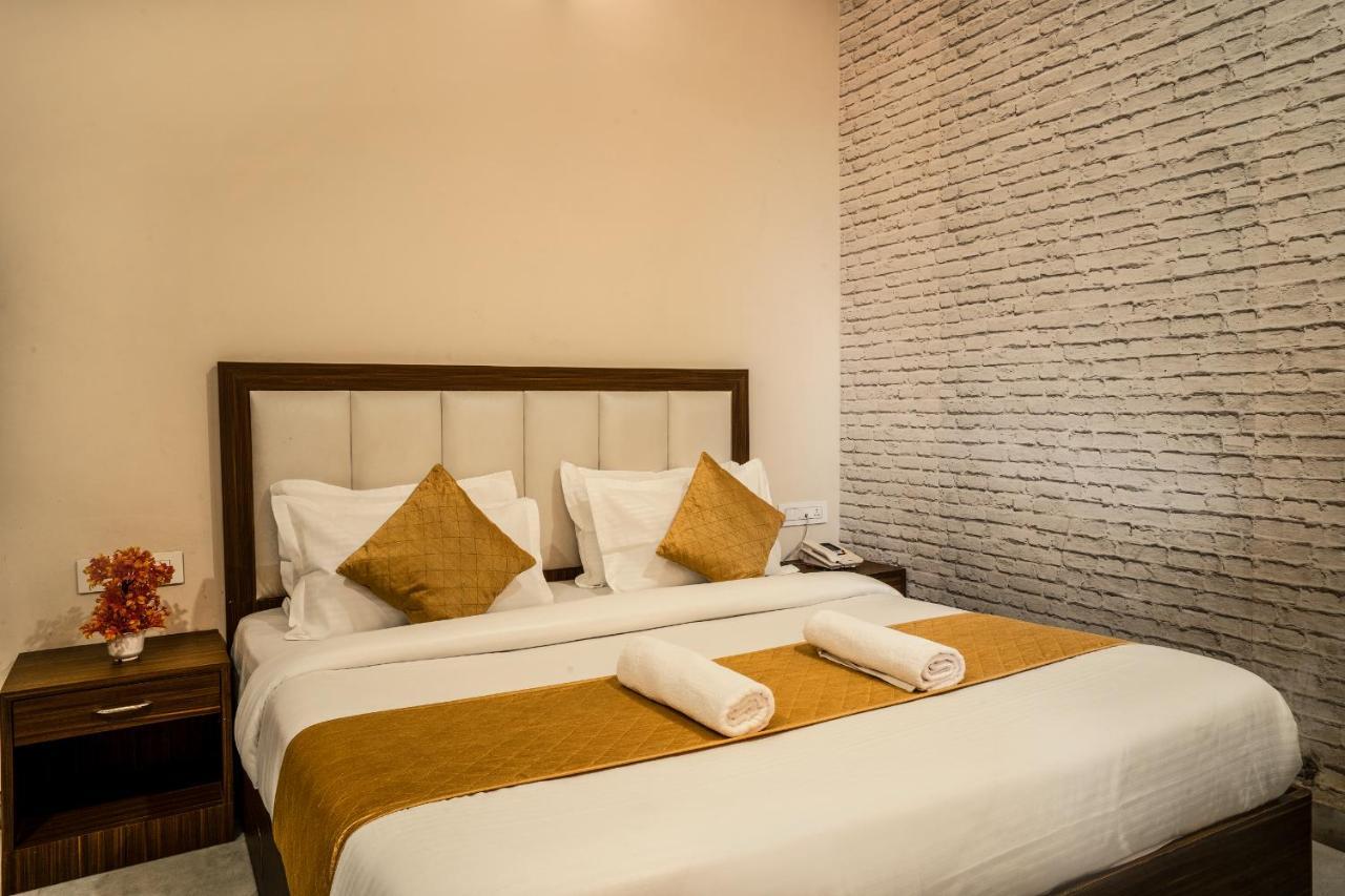 Tripli Udaipur Hotel Ngoại thất bức ảnh