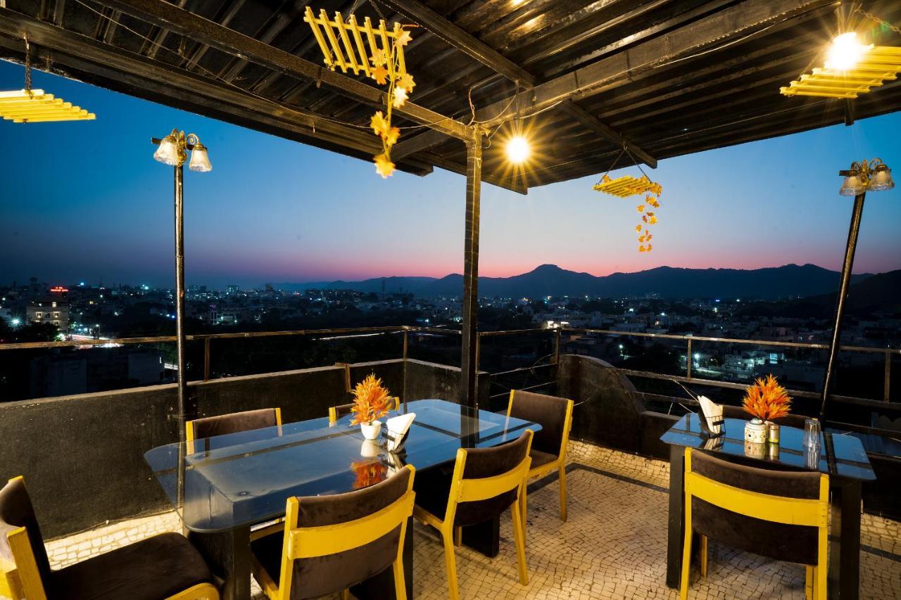 Tripli Udaipur Hotel Ngoại thất bức ảnh
