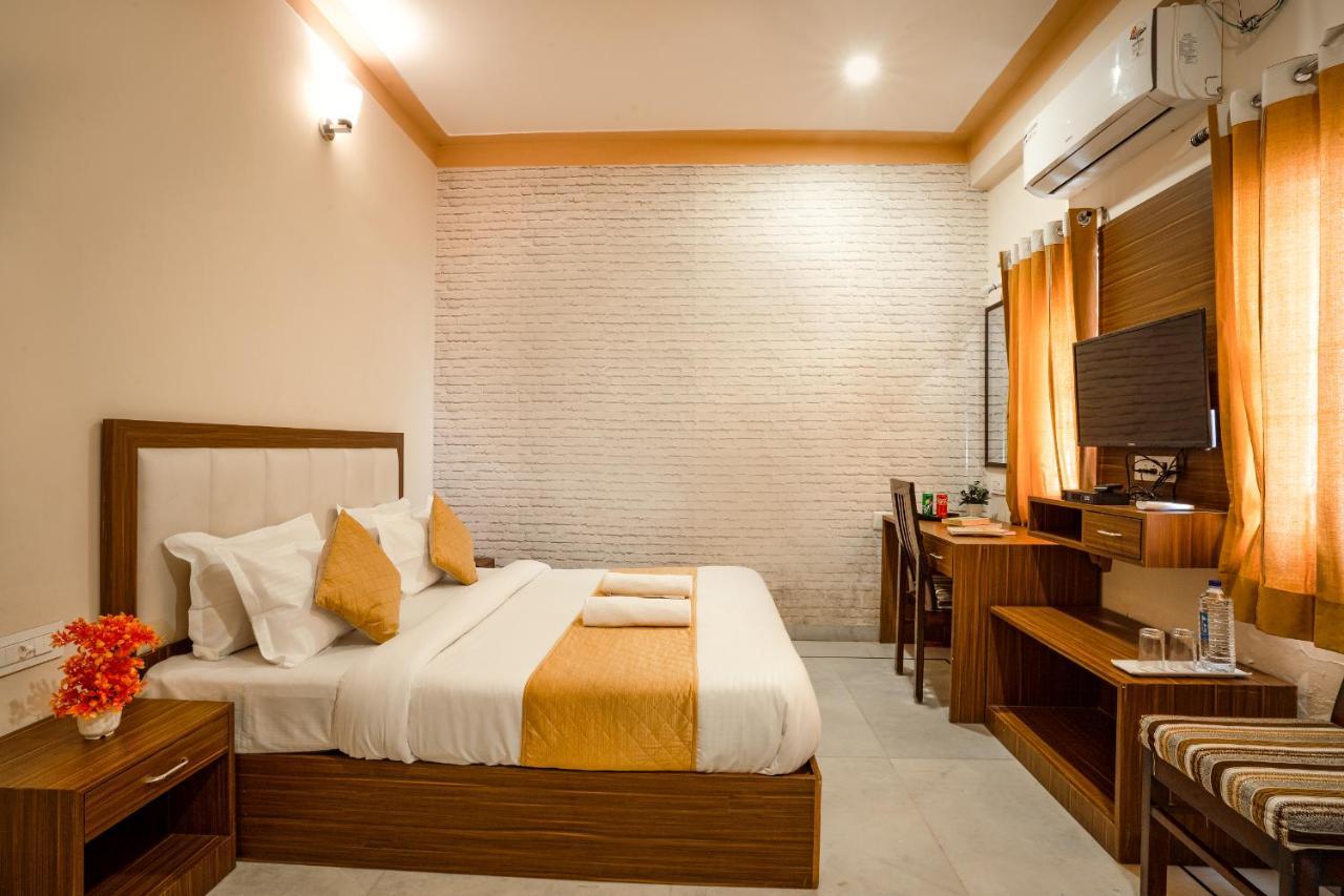 Tripli Udaipur Hotel Ngoại thất bức ảnh