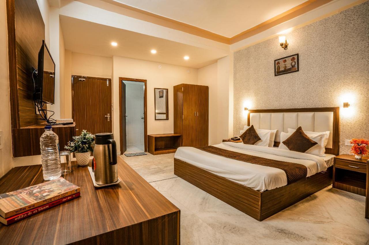 Tripli Udaipur Hotel Ngoại thất bức ảnh
