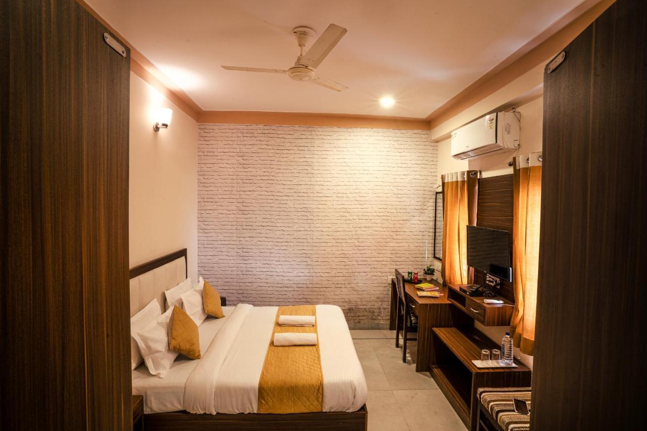 Tripli Udaipur Hotel Ngoại thất bức ảnh