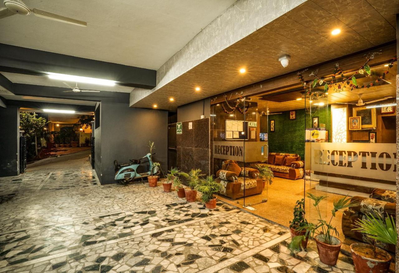 Tripli Udaipur Hotel Ngoại thất bức ảnh